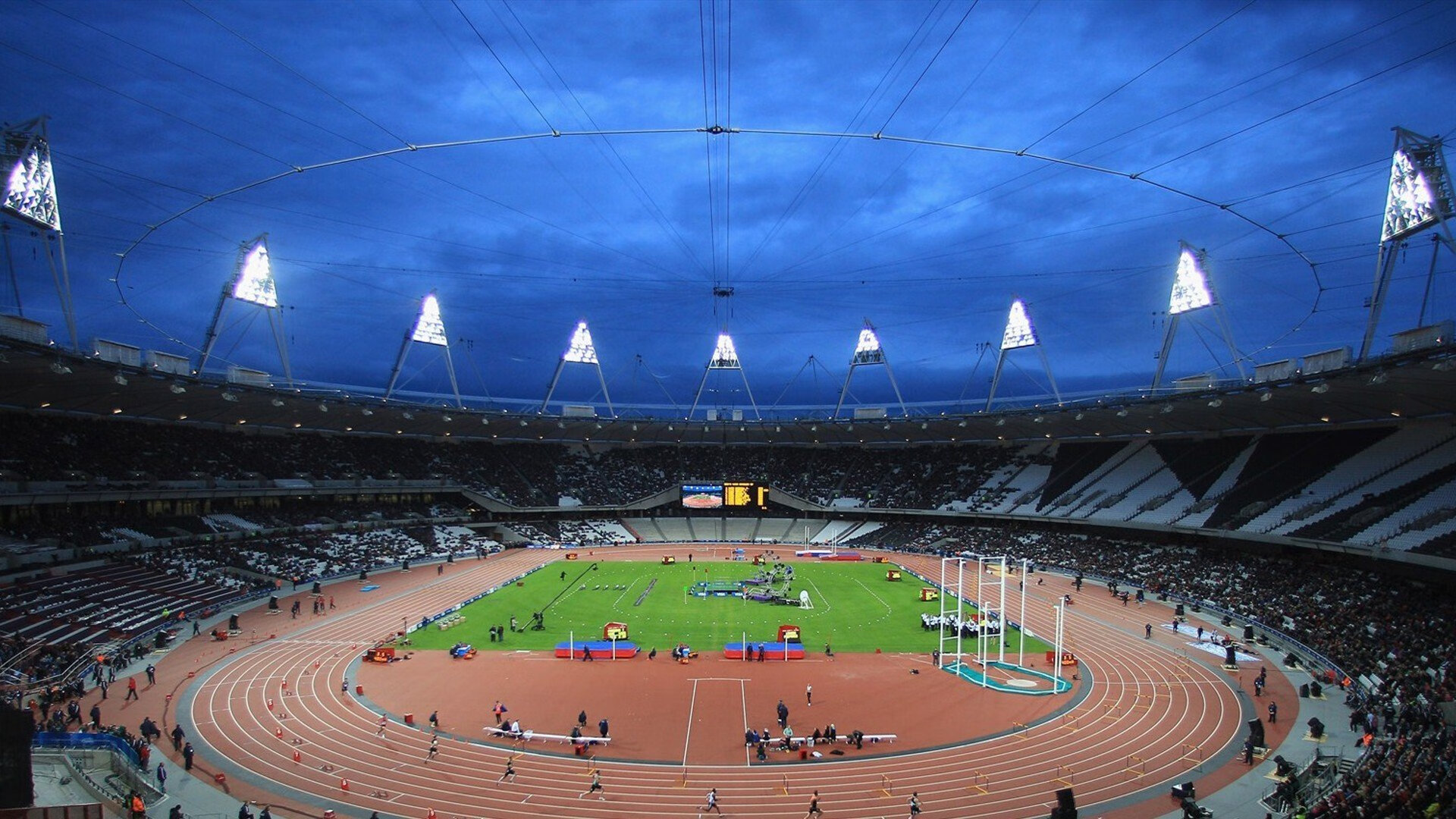 世界杯2026-血与火的洗礼，法比尼奥的救赎与乌克兰不屈的战魂
